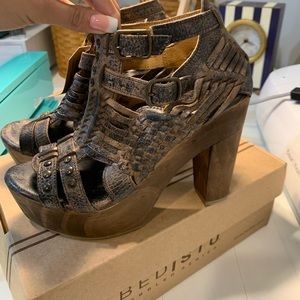 Bed Stu the Cindy Sandal